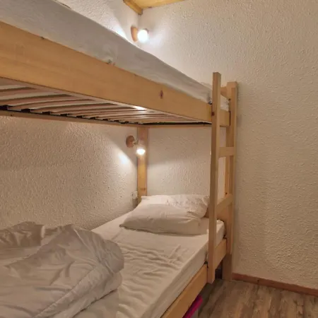 Cosy A 1450m Avec Vue Et Balcon, Proche Teleski - Fr-1-505-19 * Notre-Dame-de-Bellecombe