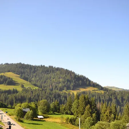 Apartment Cosy A 1450m Avec Vue Et Balcon, Proche Teleski - Fr-1-505-19